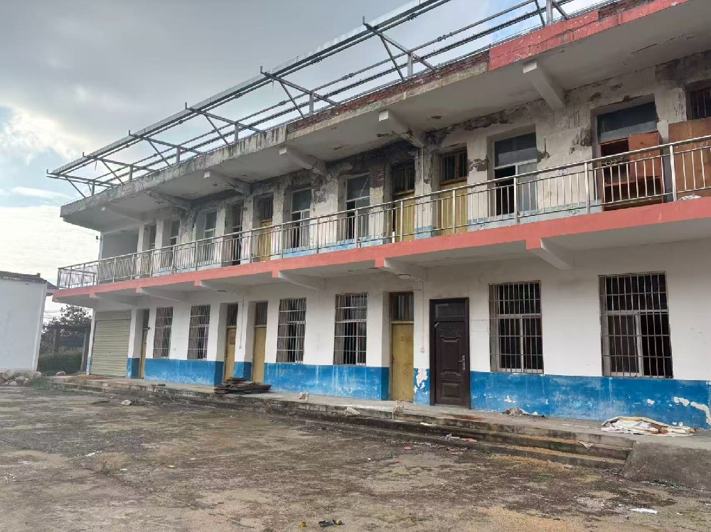 羅山縣楠桿鎮(zhèn)李寨小學(xué)5年租賃權(quán)拍賣公告